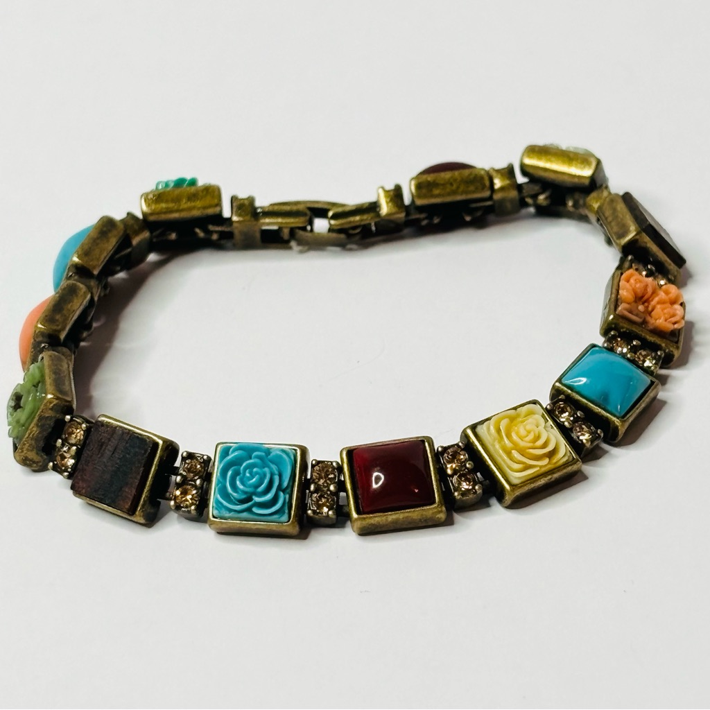 Liz Claiborne Colorful Square Charm Bracelet 39$